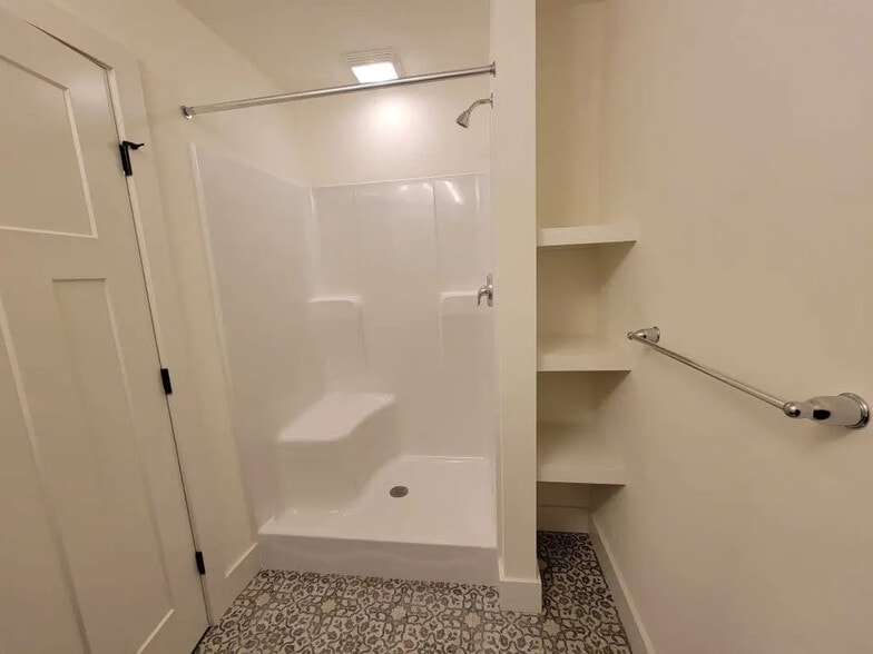 Building Photo - 16 Burk Ct