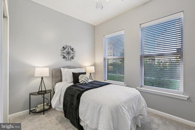 Building Photo - 238 Narrowleaf Way