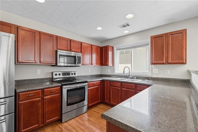 Building Photo - 3698 Roseman Landing