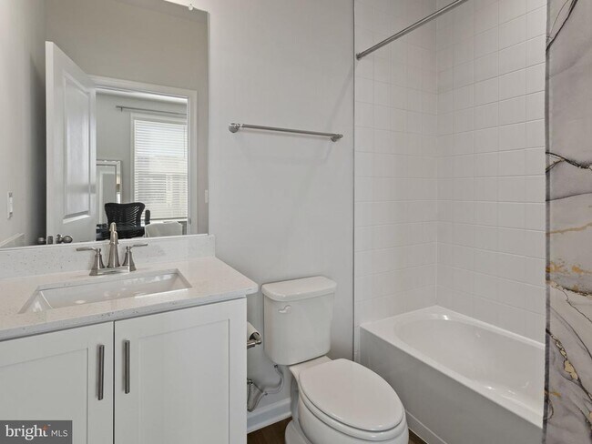 Building Photo - 4810 Vista Glen Ln