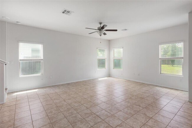 Building Photo - 10205 Gertrudis Lp