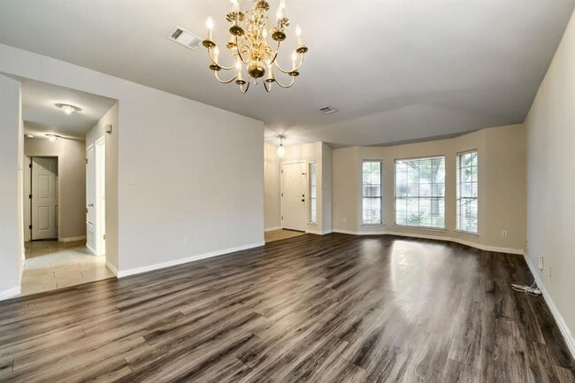 Building Photo - 4447 Bremner Dr