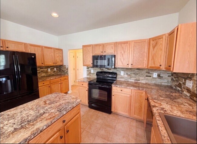 Building Photo - 13319 Castlewellan Dr
