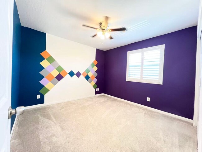Building Photo - Well-maintained 4-bedroom, 3-bath home in a desirable gated community