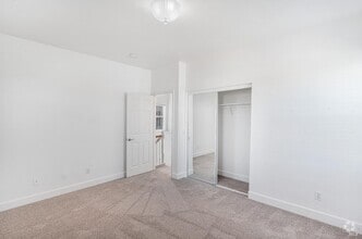 Building Photo - 525 Sauvignon Pl