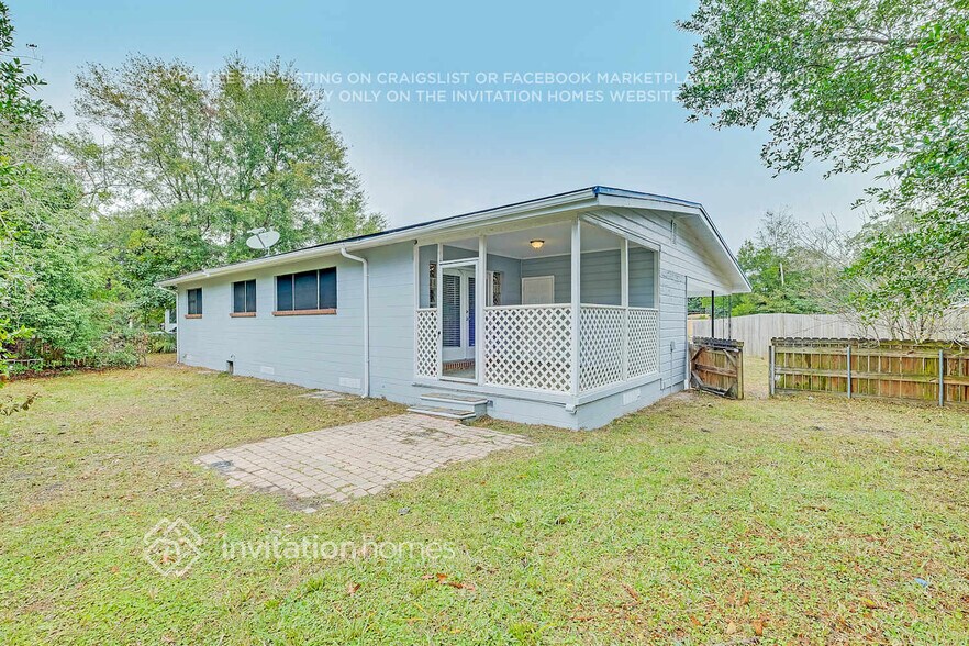 Building Photo - 2938 Charme Ct