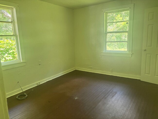 Building Photo - 1136 Wiggins St