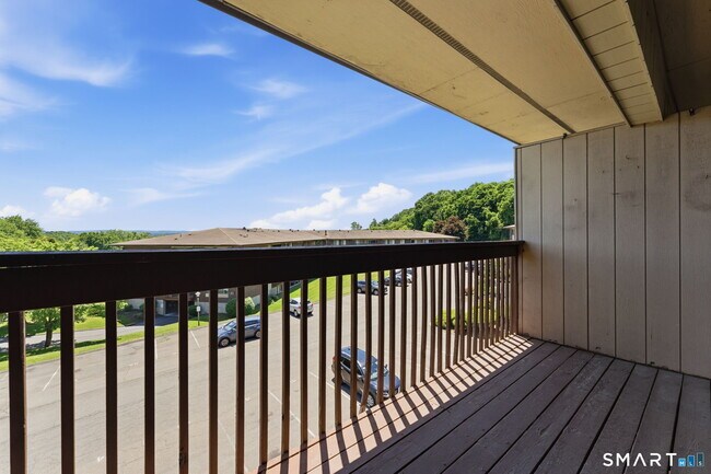Building Photo - 2316 Cromwell Hills Dr