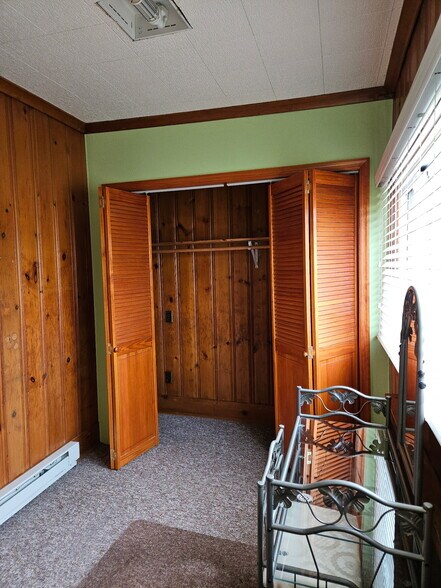 Building Photo - 1039 Clay Ave