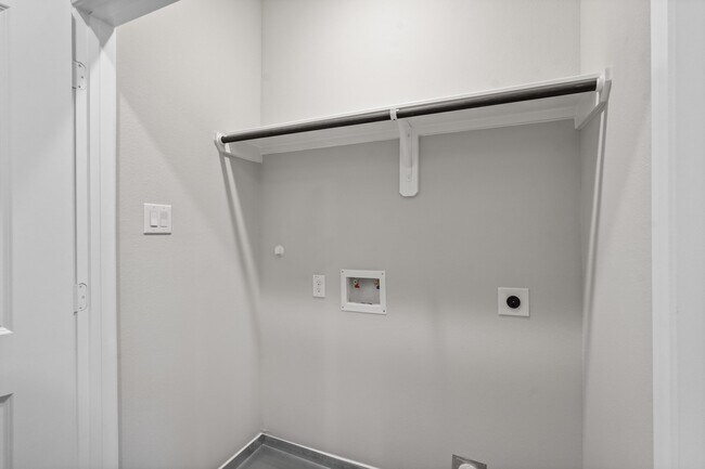 Building Photo - 1114 Hugh Lndg Rd