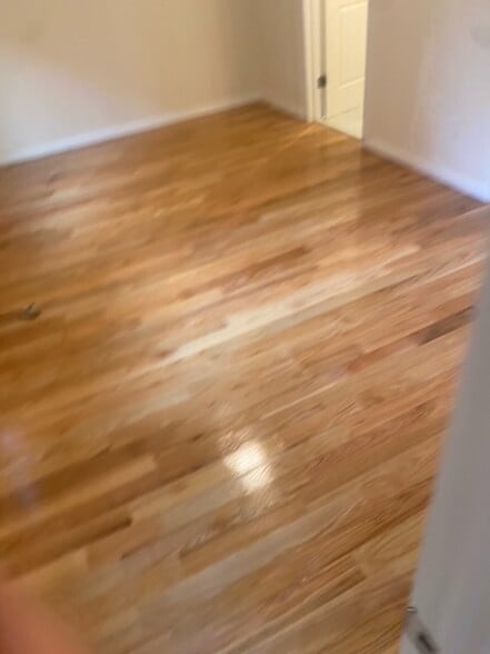 Building Photo - 520 Main St