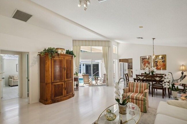 Building Photo - 16481 Riverwind Dr
