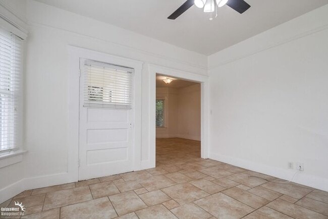 Building Photo - Cozy 2Bdm 2Ba Home in the Encanto Neighbor...