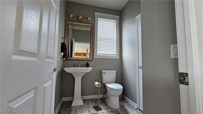 Building Photo - 9337 Ellis Way