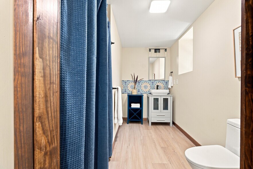 full bathroom off office - 9227 Amos Road