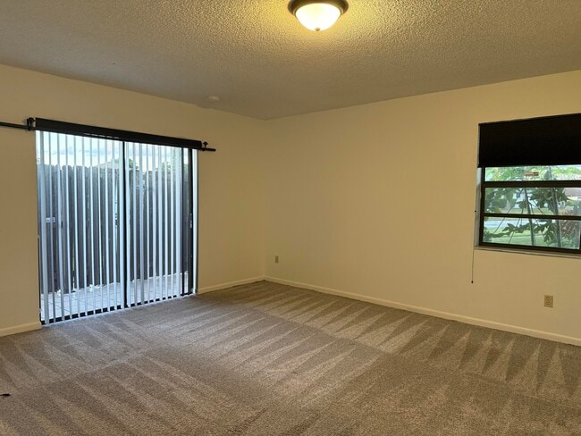 Building Photo - 1389 Pines Ln