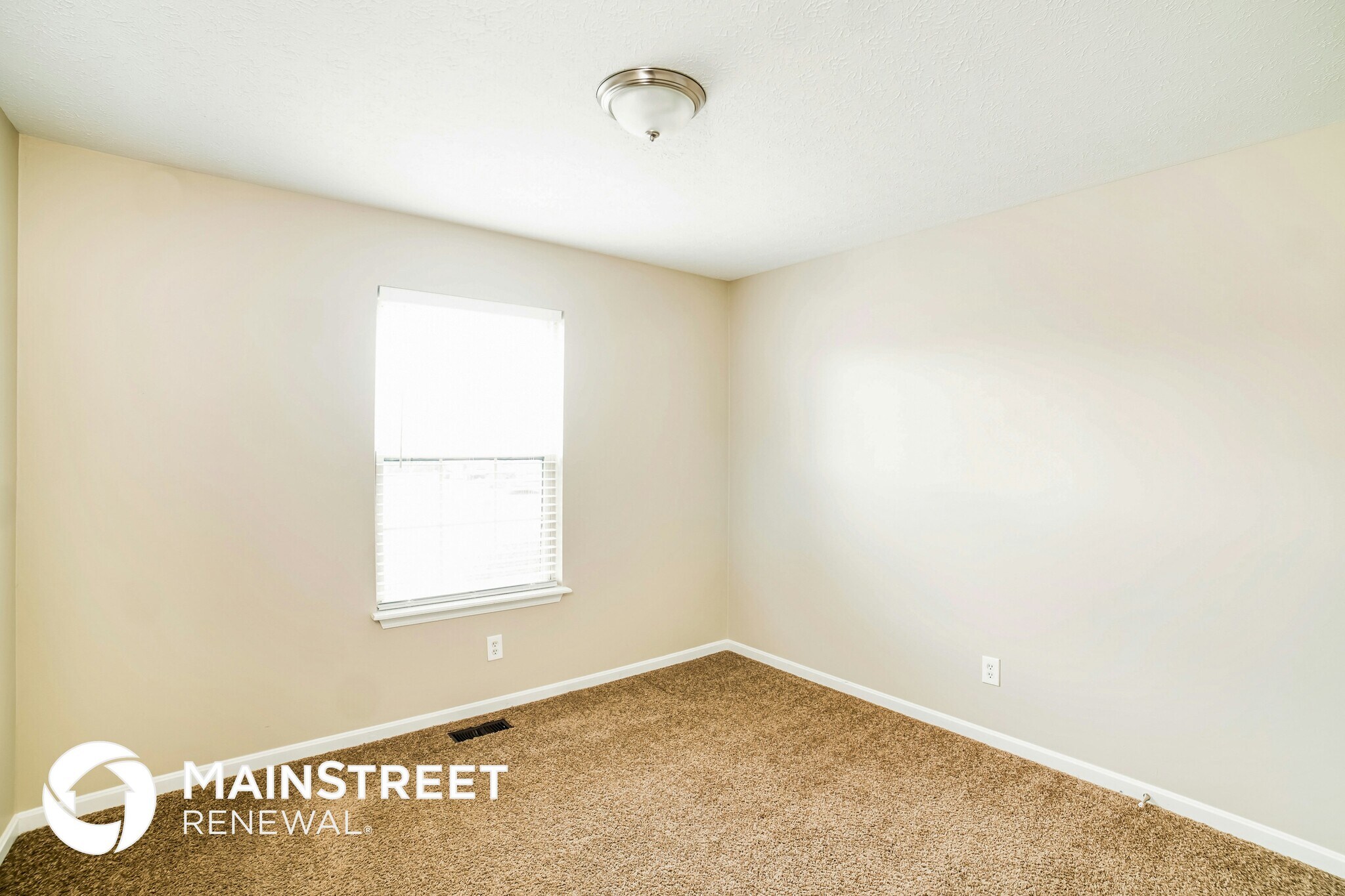 Building Photo - 327 Dogwood Trail