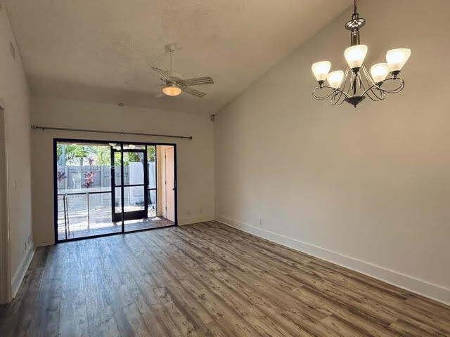 Building Photo - 3054 S Oakland Forest Dr