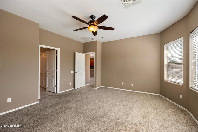 Building Photo - 949 E Indian Wells Pl