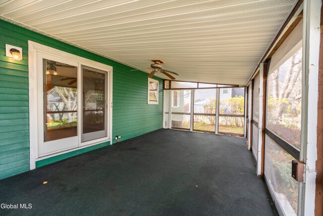 Building Photo - 11 Keyes St