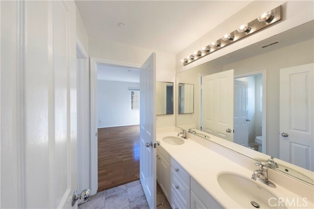 Building Photo - 53 Bower Tree