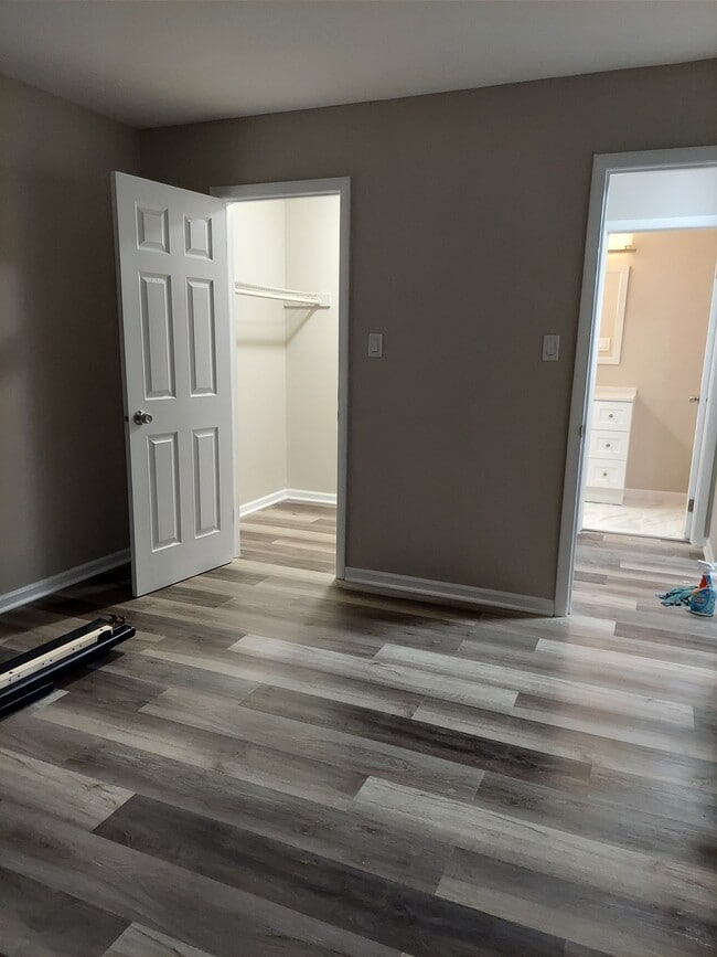 Building Photo - 860 Winesap Ct