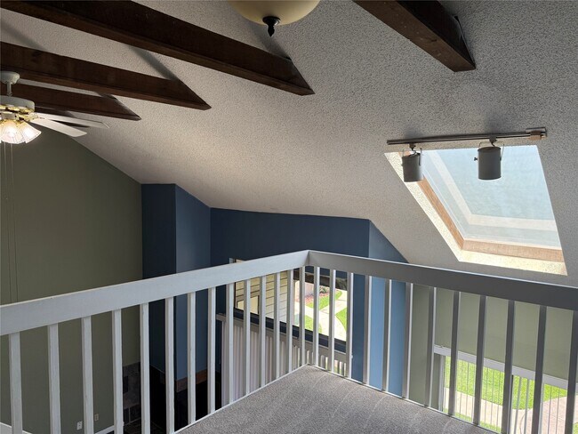 Building Photo - 8579 Sands Point Dr