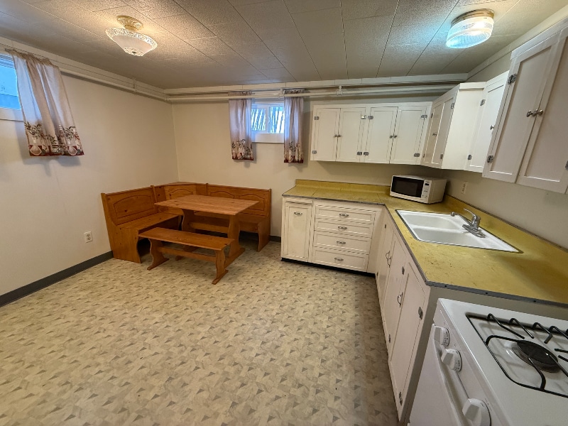 Building Photo - 326 5th Ave SE