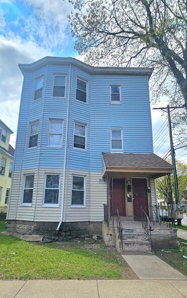 Building Photo - 722 Winchester Ave