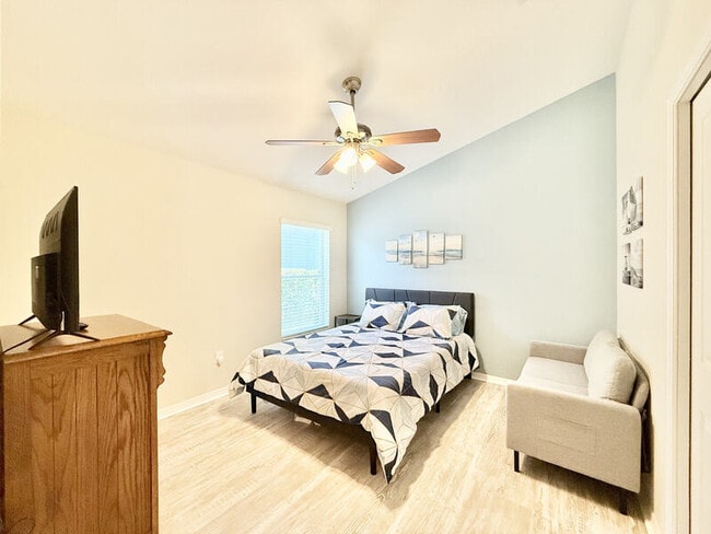 Building Photo - 11449 Newgate Crest Dr