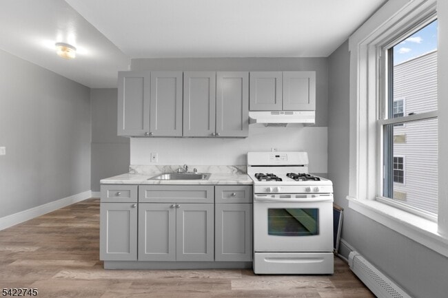 Building Photo - 101 Burgess Pl