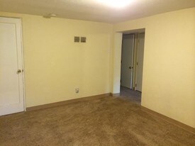 Building Photo - 1045 Corona St