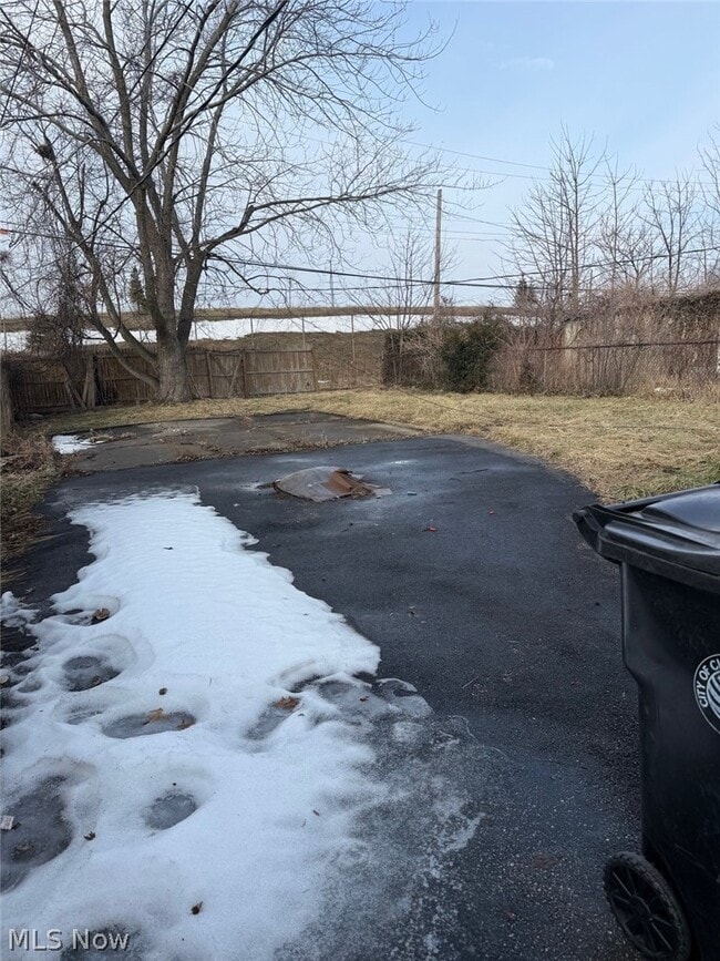 Building Photo - 892 E 139th St