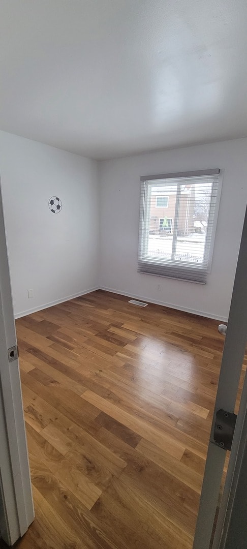 Building Photo - 996 Hawthorne Dr