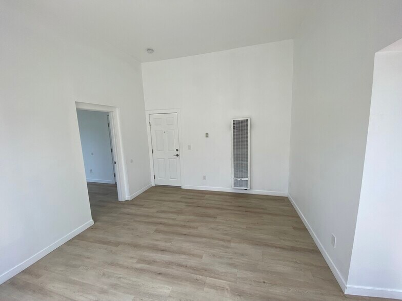 living room - 1917 E 2nd St
