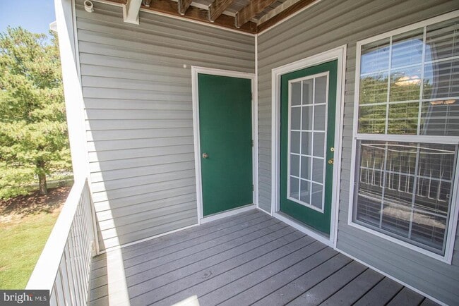 Building Photo - 45522 Westmeath Way