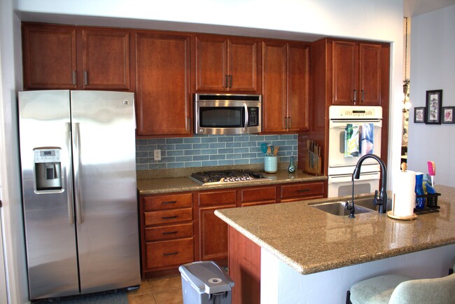 Building Photo - 10610 Garnet Sky Ct