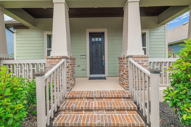 Building Photo - 16831 Osprey Bend Dr