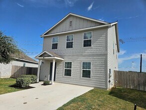 Building Photo - 17721 Somerville Ct
