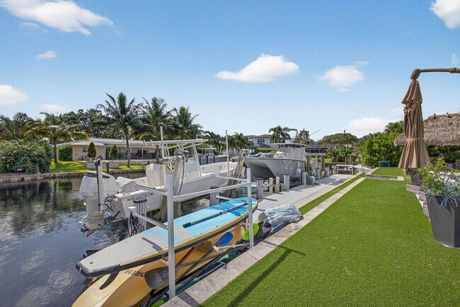 Building Photo - 12 Leeward Cir