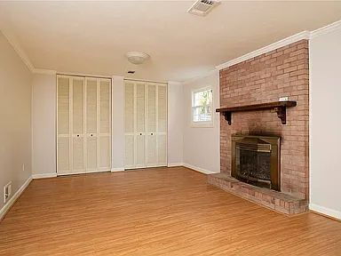 Building Photo - Charming 4-Bed Retreat with Finished Basem...
