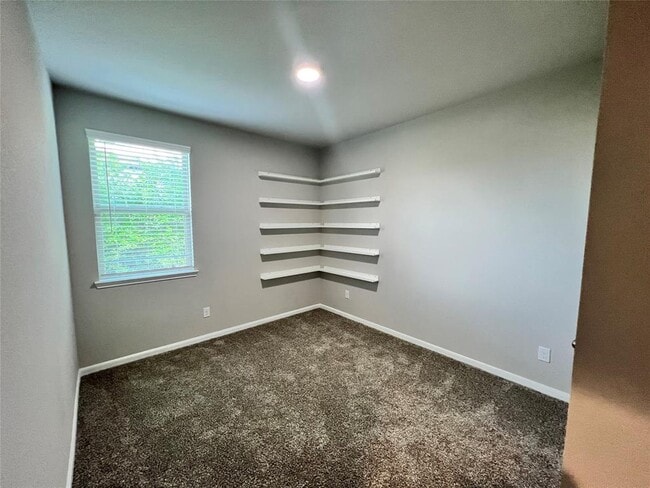 Building Photo - 14223 Volcano Perch Dr