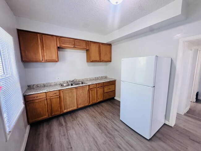 Building Photo - 3616 W 47th St
