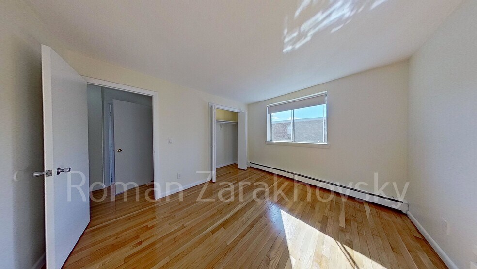 Building Photo - 88 Gardner St