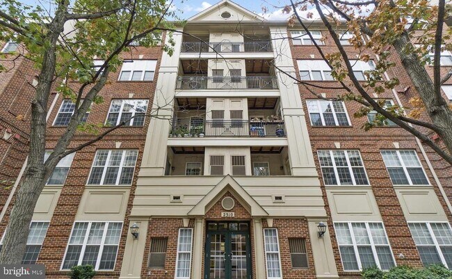 Building Photo - 2310 14th St N