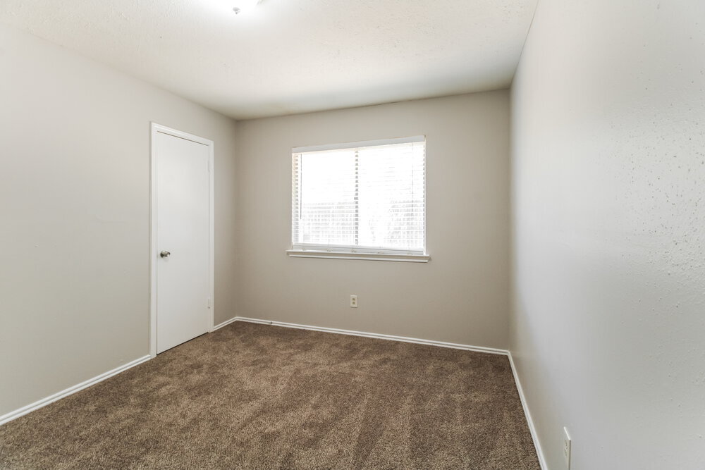 Building Photo - 1418 Hunters Park Dr