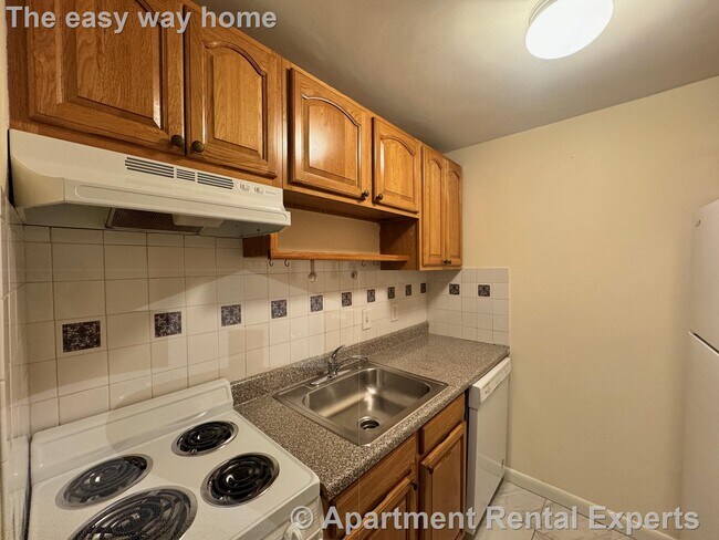 Building Photo - 80 Highland Ave