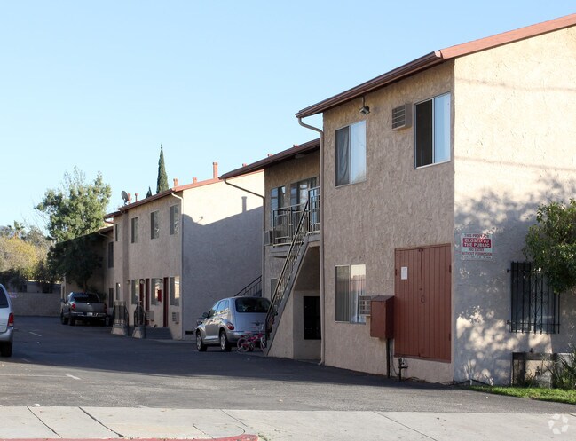 Building Photo - 7820 Laurel Canyon Blvd