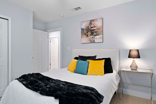 Building Photo - ***APPLICATION CURRENTLY UNDER REVIEW***Ch...