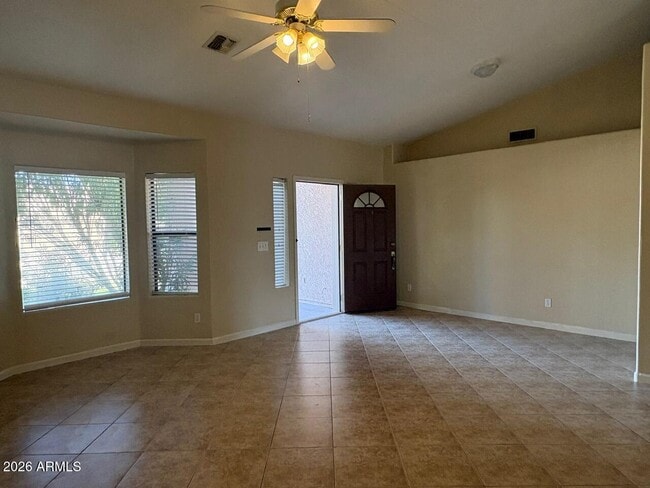 Building Photo - 1913 E Marquette Dr